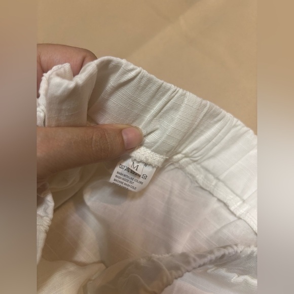 Linen Blend Pants Womens M White Cropped Summer Resort Comfort Capri Drawstring - Picture 2 of 2